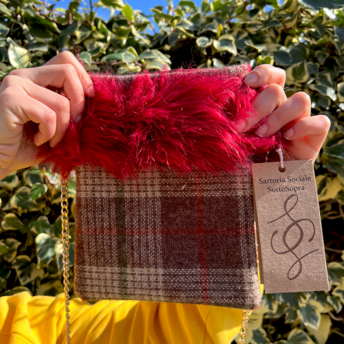 Pochette Tracolla Scozia luce naturale